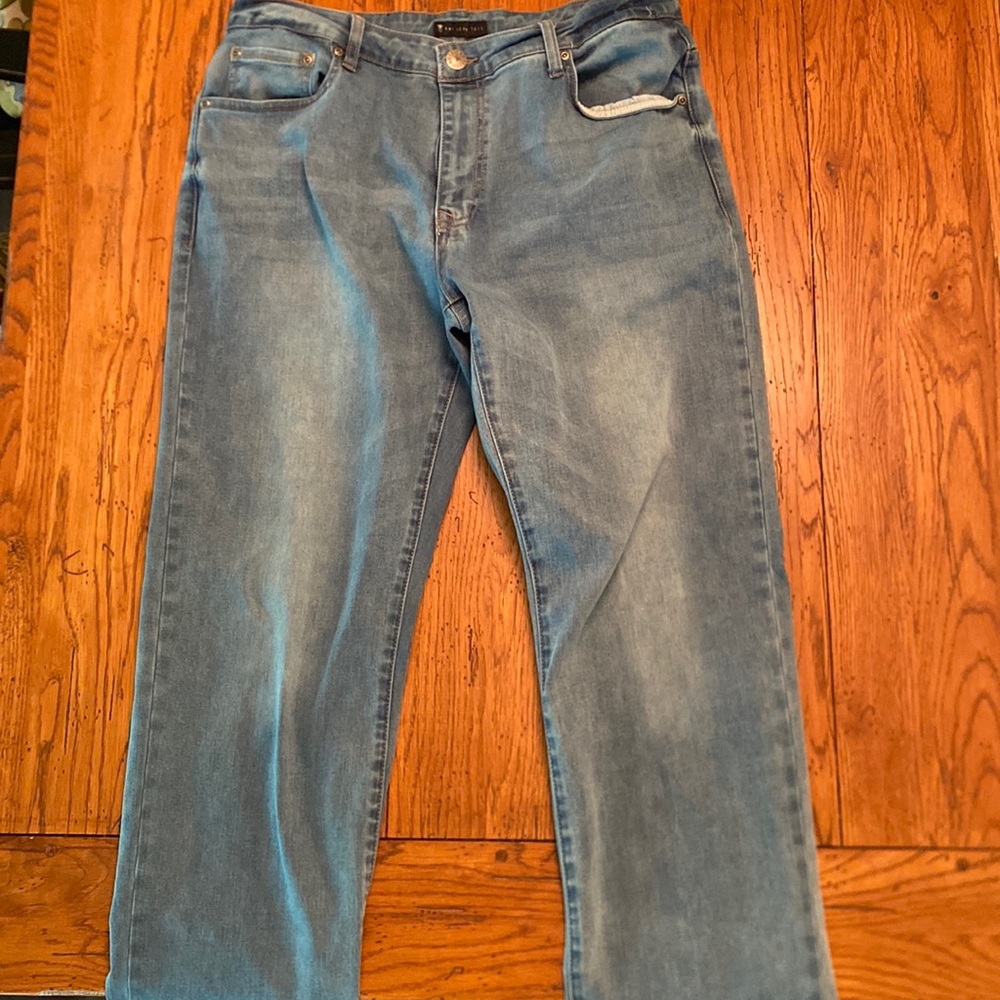 American Tall light wash jeans size 34/36